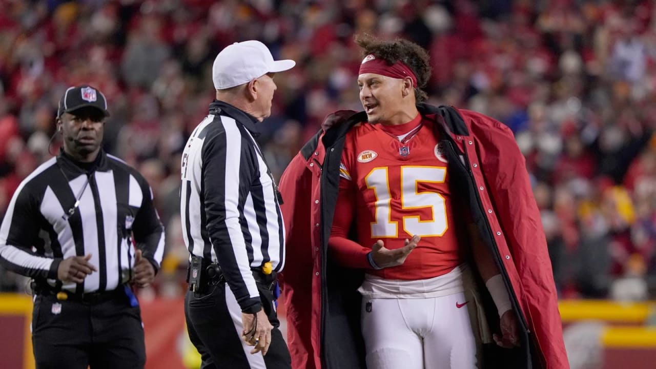 Patrick Mahomes and the Kansas City Chiefs left livid after costly offside  penalty wipes out potential game-winning touchdown