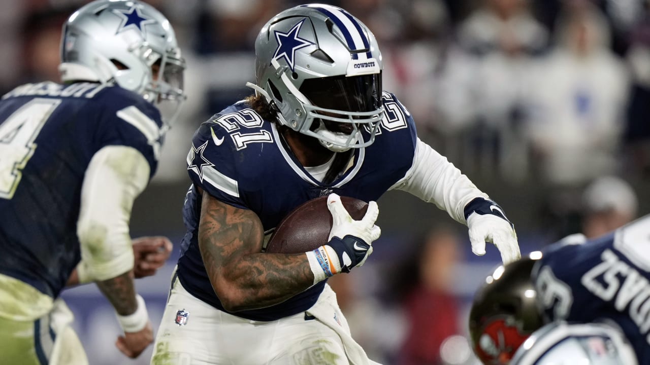 RB Ezekiel Elliott, Cowboys met Wednesday about possible return