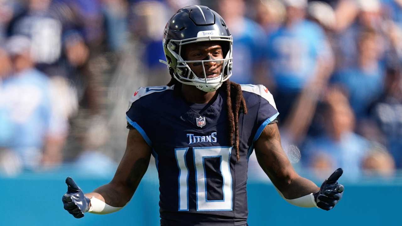 Titans WR DeAndre Hopkins on trade chatter: ‘I love where I am’