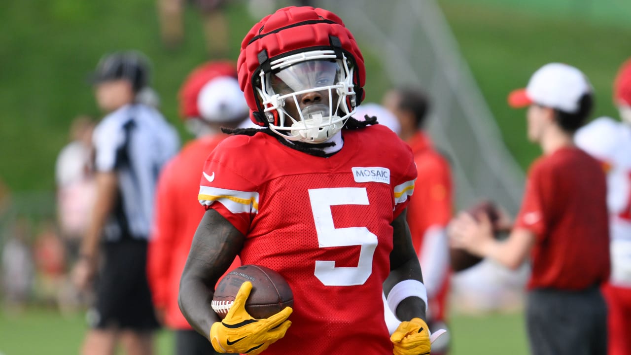 Chiefs HC Andy Reid says Marquise Brown (shoulder) won’t need surgery