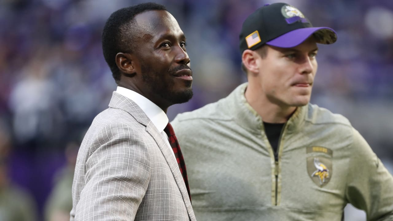 El gerente general de los Vikings, Kwesi Adofo-Mensah, se prepara para todos los escenarios en la primera ronda del Draft de la NFL 2024