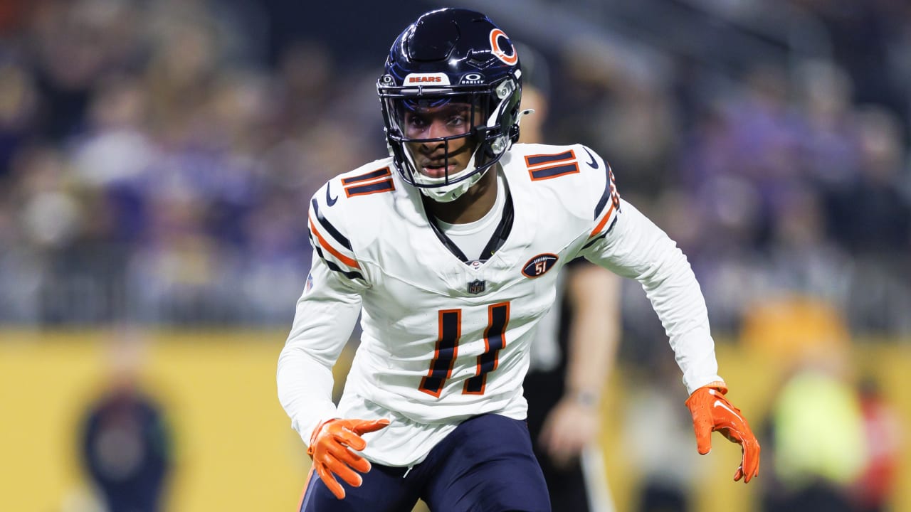Falcons signing WR Darnell Mooney to threeyear, 39 million contract