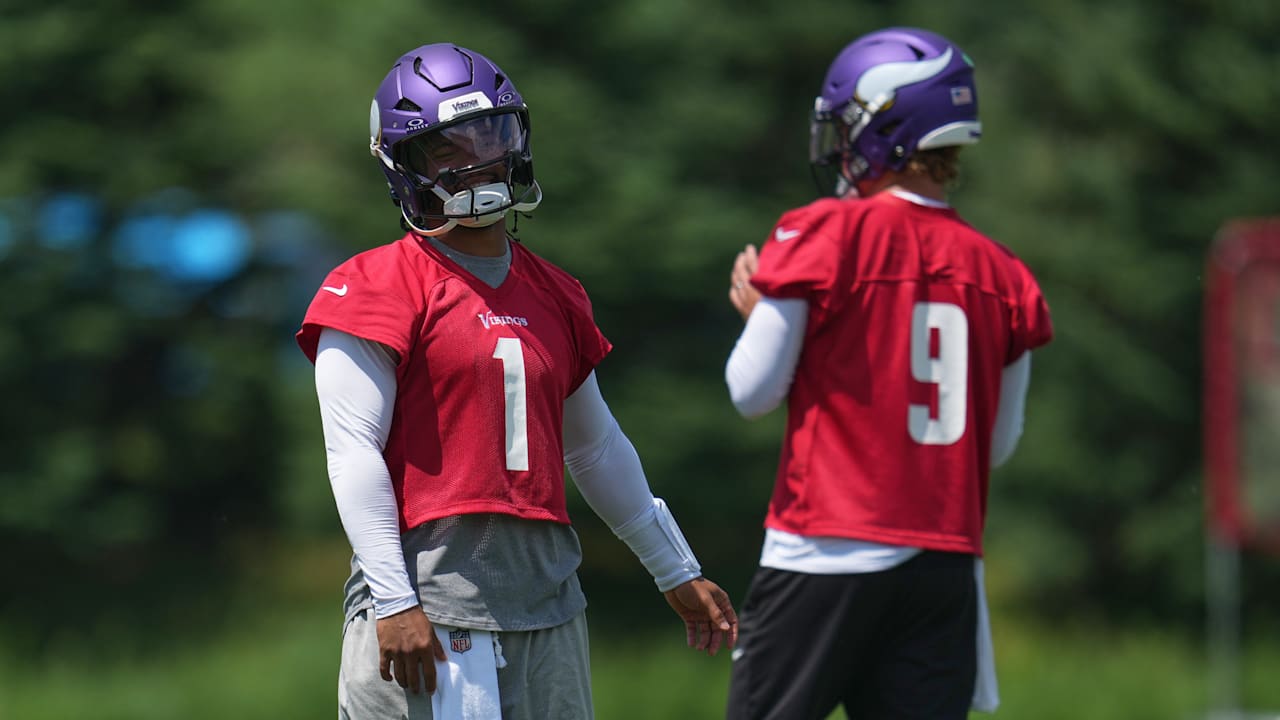 Kyler Murray,J.J. McCarthy