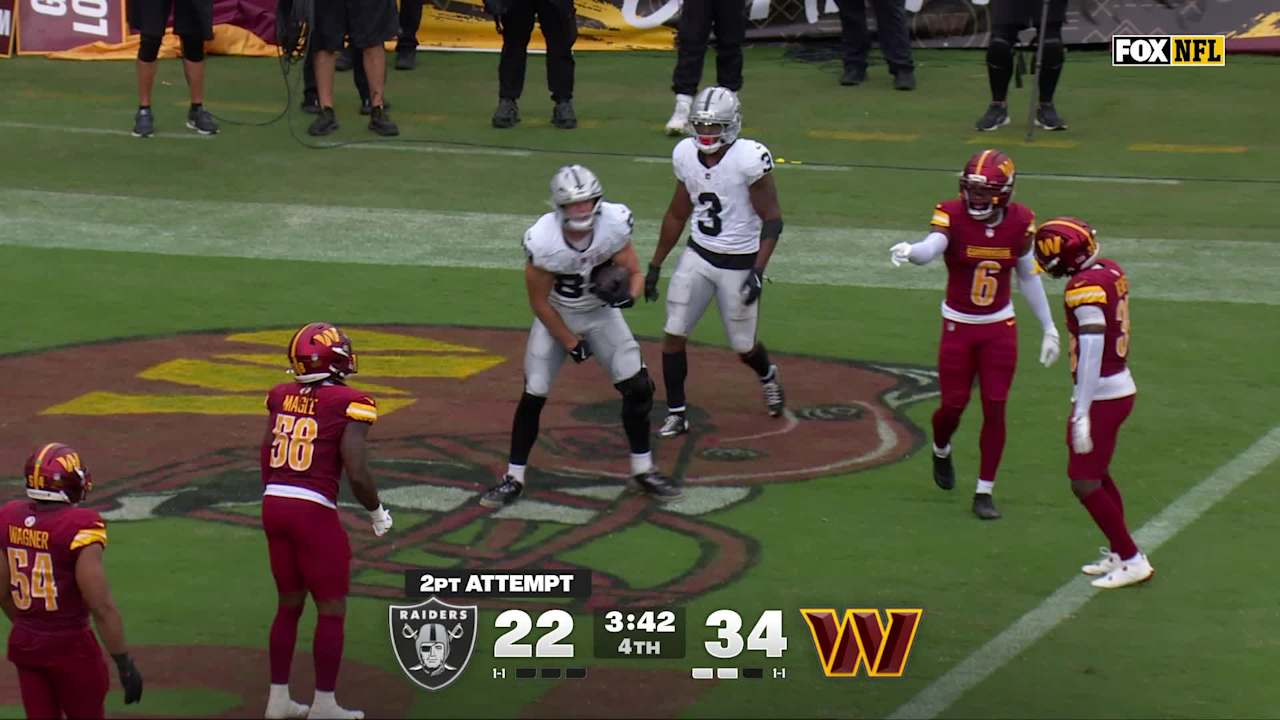 Las Vegas Raiders tight end Brock Bowers' two-point conversion catch ...