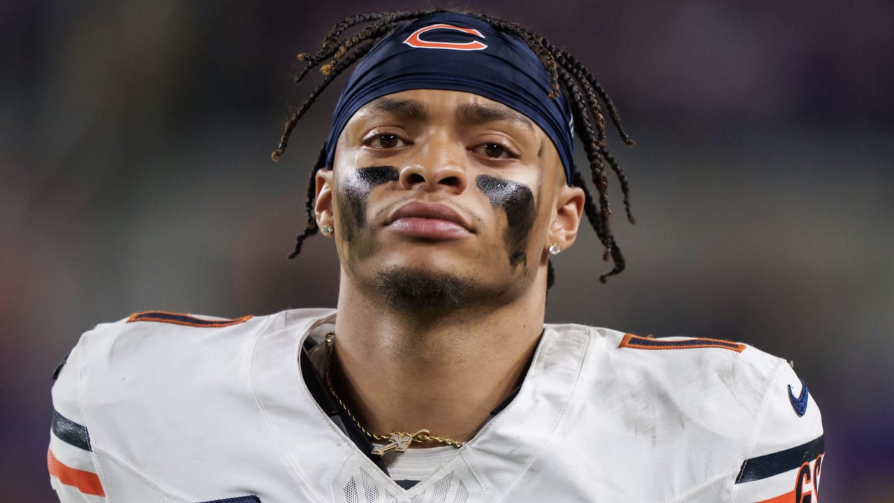 Bears QB Justin Fields amid trade rumors I want to stay in Chicago  NFLcom