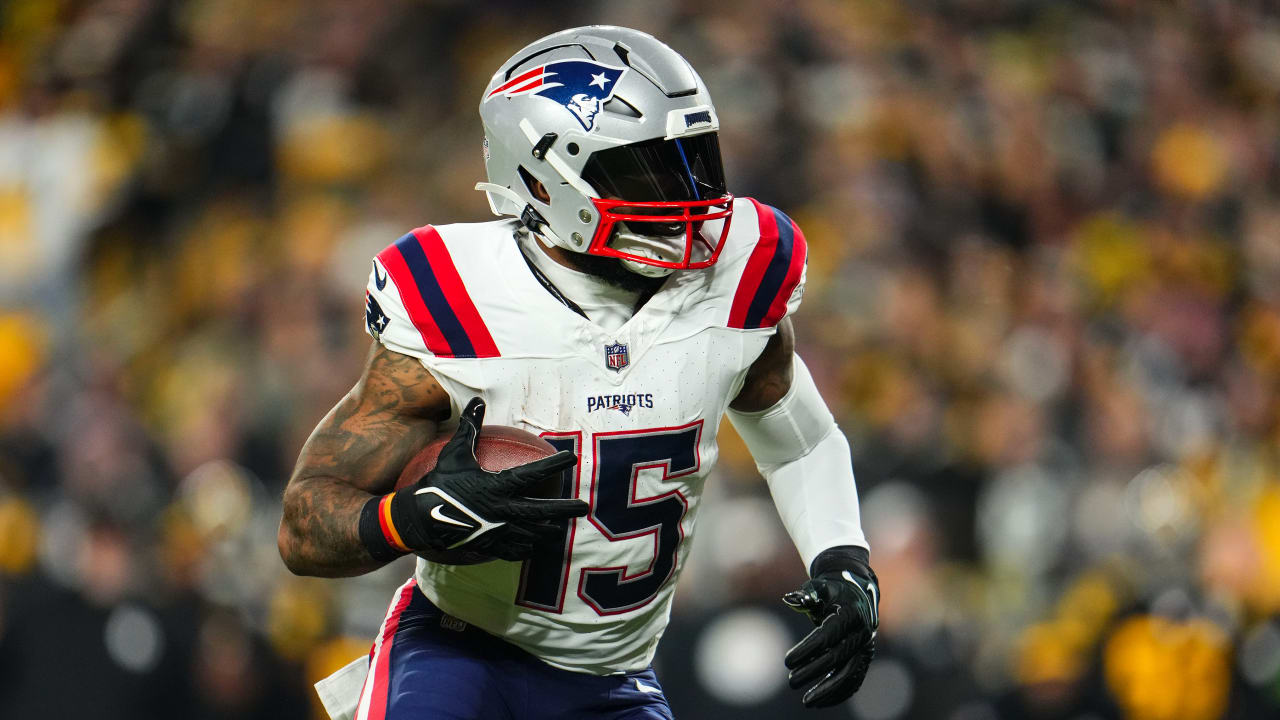 NFL Fantasy 2023 Start 'Em, Sit 'Em: Running Backs For Week 15