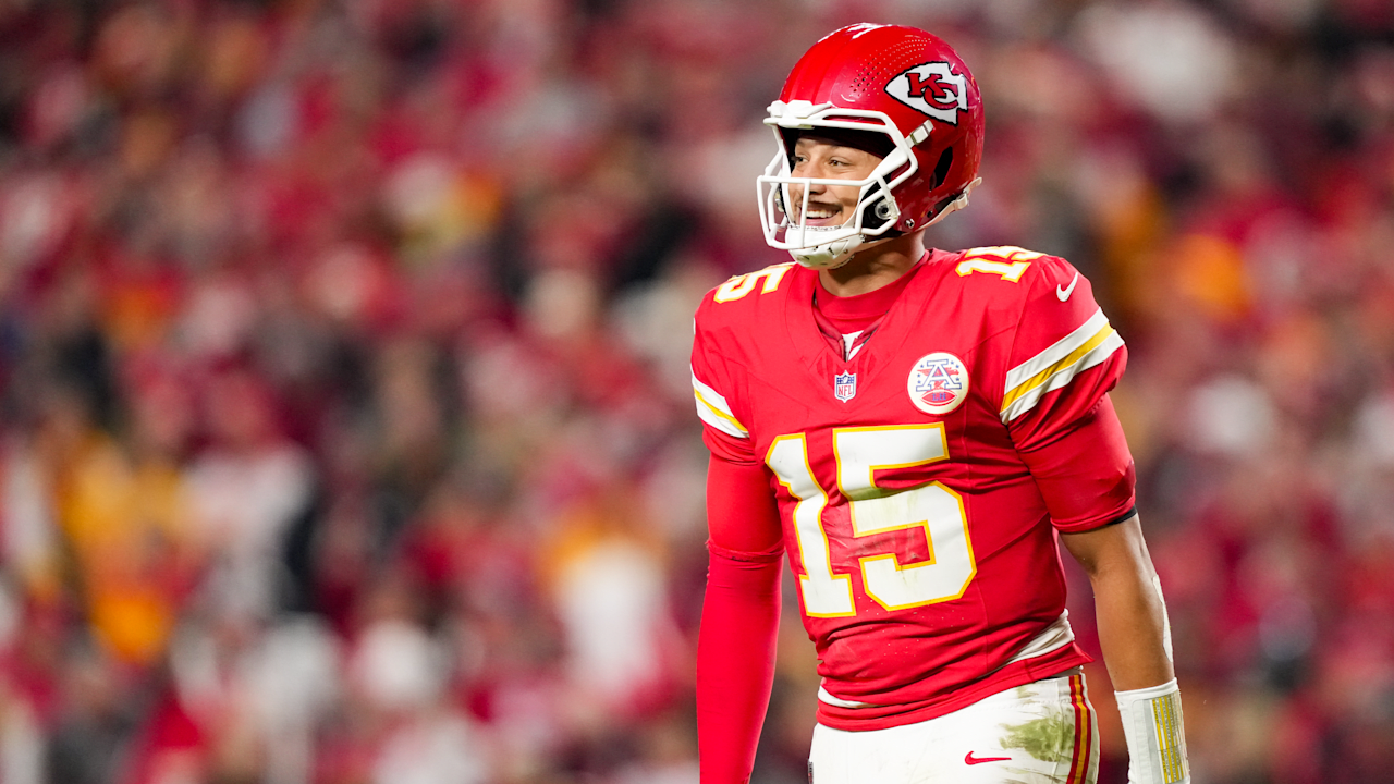 Image for Patrick Mahomes overcomes unprecedented start to lead Chiefs win: 'We can battle through adversity'