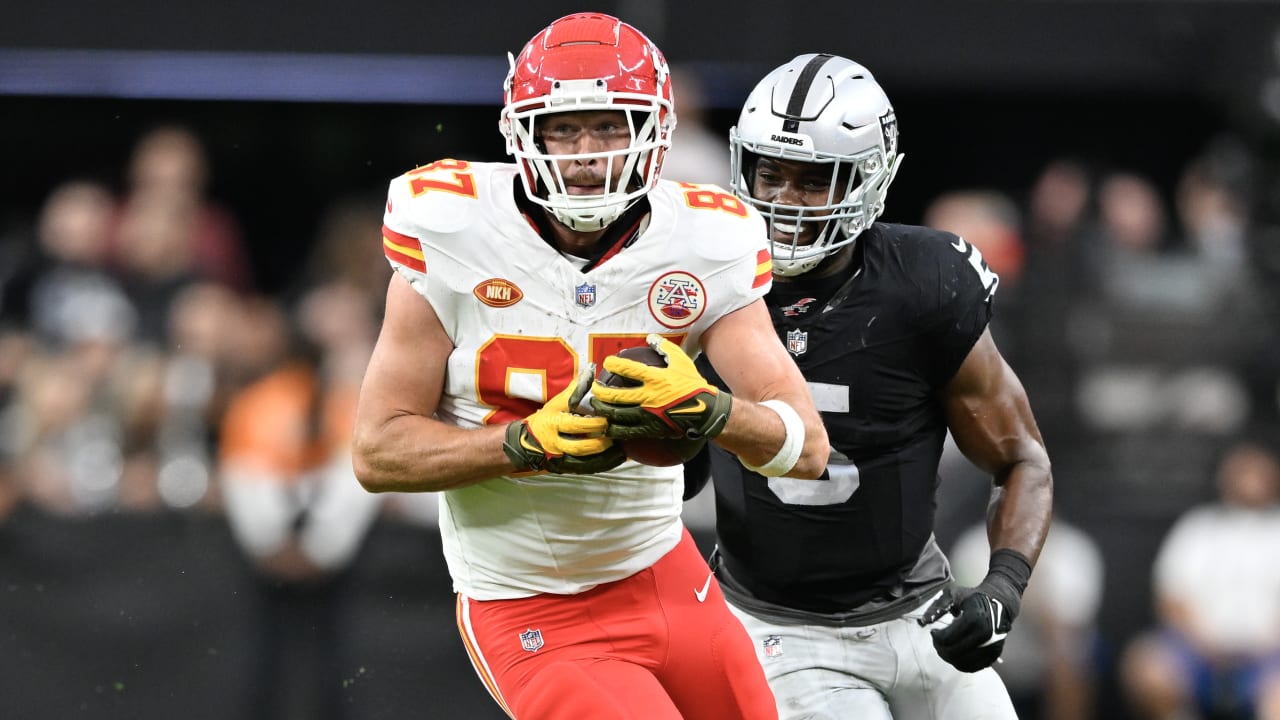 What does the future at tight end look like for the Kansas City Chiefs?