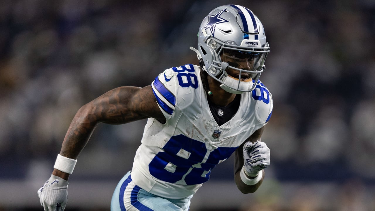 CeeDee Lamb Holds Out of Cowboys Training Camp Seeking Major Contract Upgrade