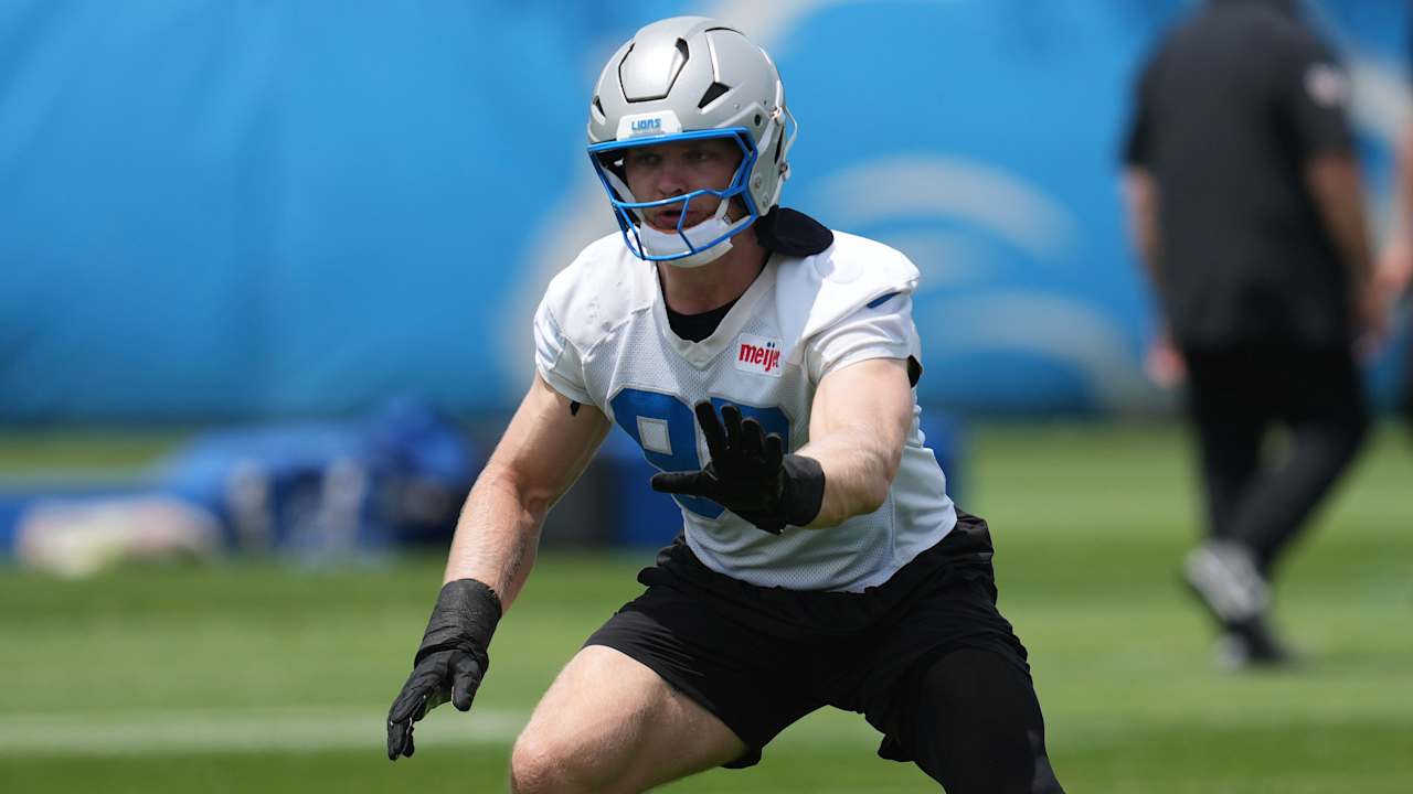 Aidan Hutchinson at Lions training camp
