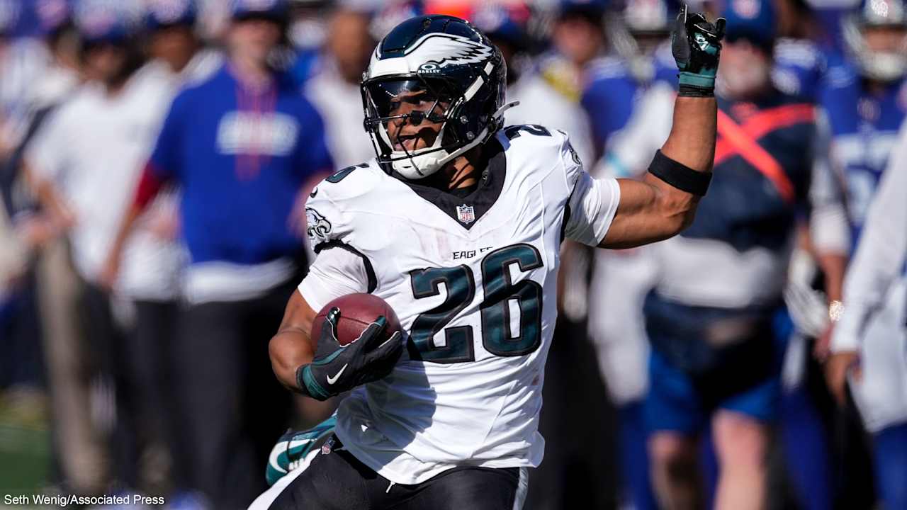 Saquon Barkley dominates in return to New York as Eagles blow out Giants