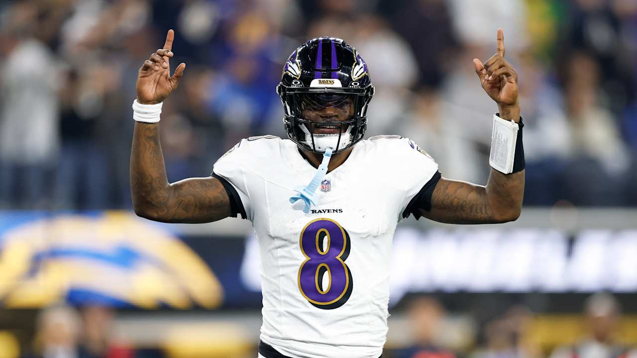 Baltimore Ravens QB Lamar Jackson continues to lead Pro Bowl Games voting by fans