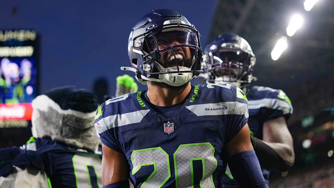 Can't-Miss Play: Seattle Seahawks safety Julian Love secures