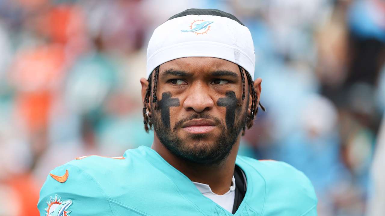 Dolphins QB Tua Tagovailoa apologizes for calling out teammates’ meeting attendance: ‘I made a mistake’