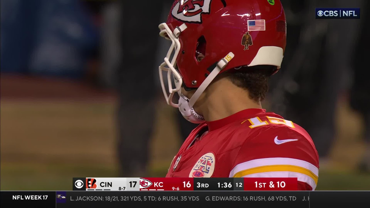 Can'tMiss Play 67YARD pass! Kansas City Chiefs quarterback Patrick