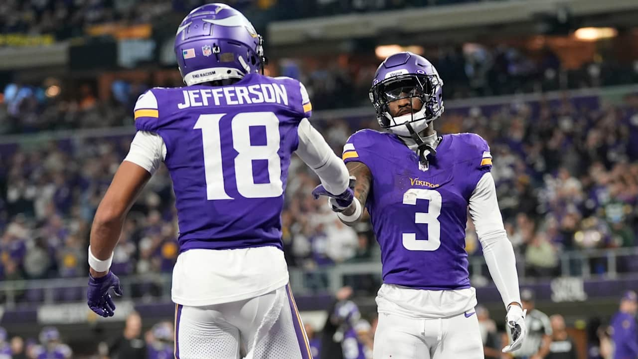 NFL Power Rankings, Week 18: Vikings get bump ahead of showdown with Lions; Bucs trending up