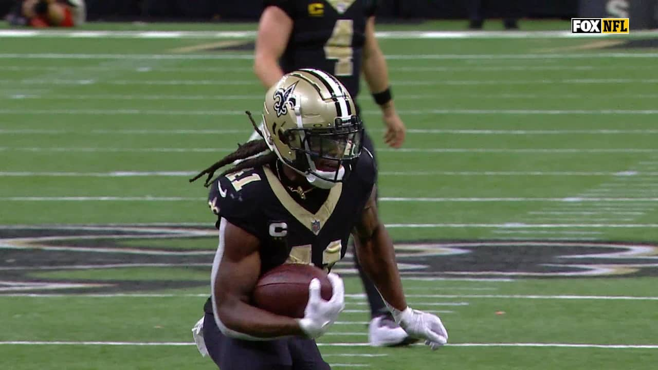 New Orleans Saints running back Alvin Kamara cuts across field on 18 ...