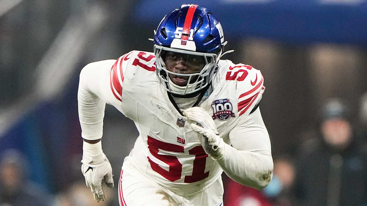 Pass rusher Azeez Ojulari becomes latest Giants player to sign with Eagles