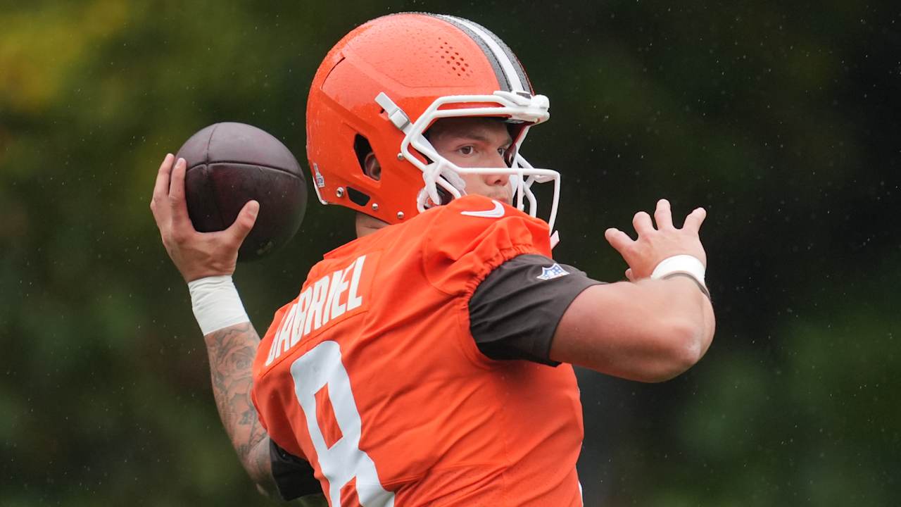 What Dillon Gabriel’s start means for Joe Flacco, Shedeur Sanders