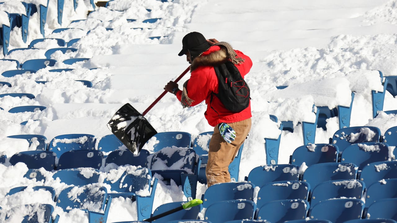 Why Buffalo will measure snow in feet this week