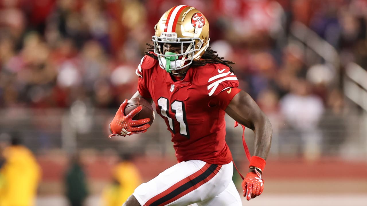 NFL Fantasy 2023 Start 'Em, Sit 'Em: Wide receivers for Week 17