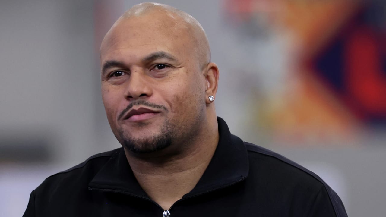 Antonio Pierce: Aidan O'Connell 'earned' right to compete for starting role even as Raiders consider drafting QB - Vimarsana News