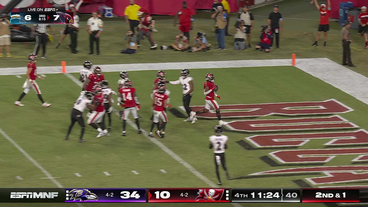 Tampa Bay Buccaneers running back Rachaad White captures quarterback