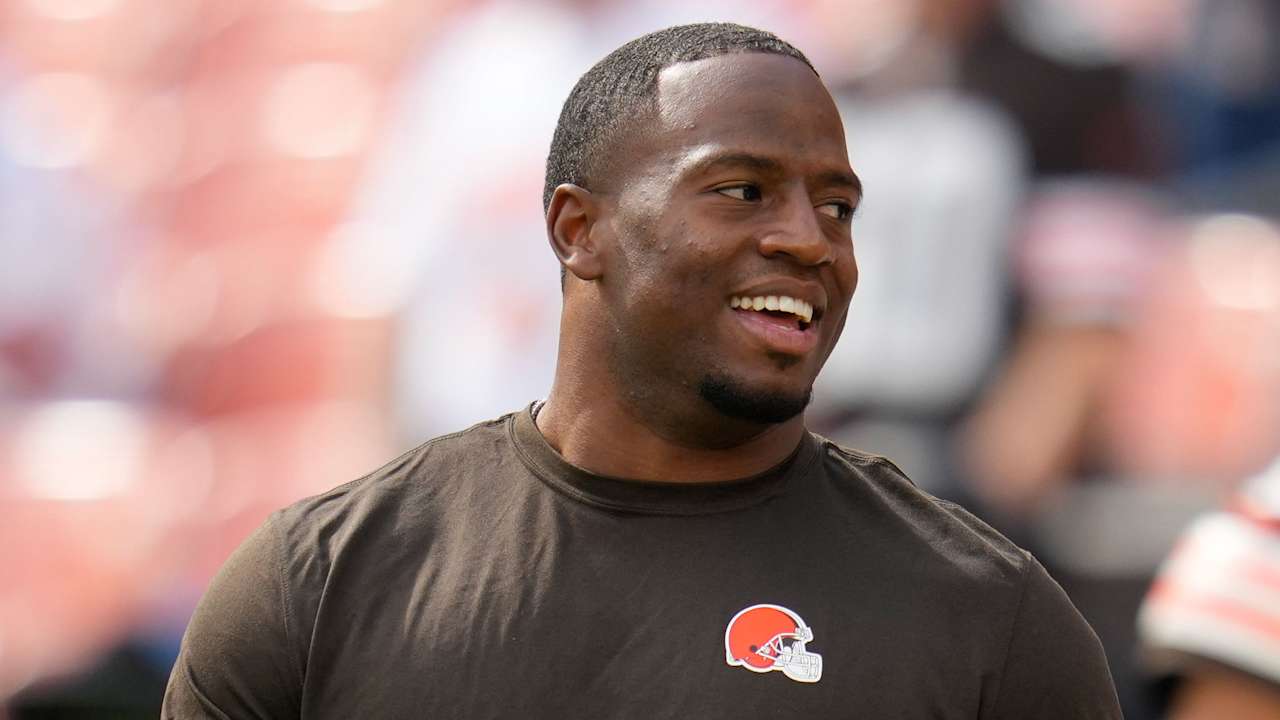 Browns RB Nick Chubb (knee) expected to make return Sunday vs. Bengals