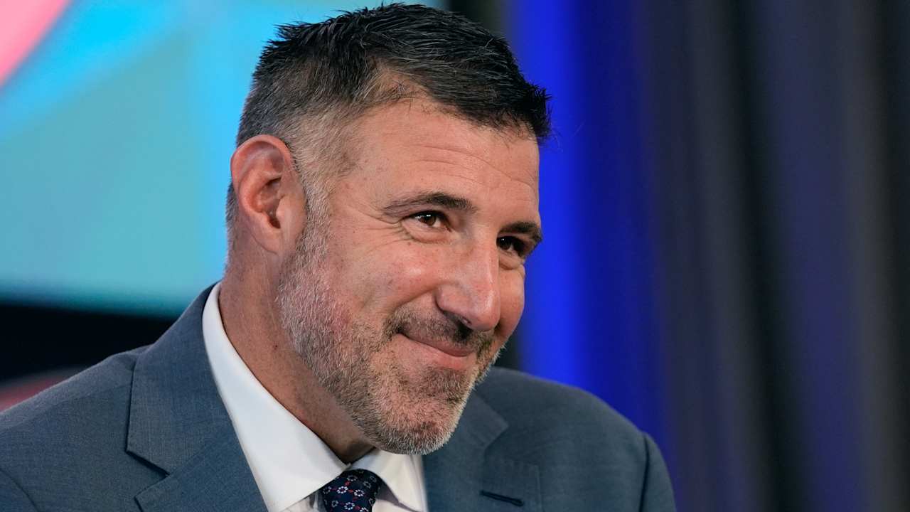 Mike Vrabel wants to 'galvanize' Patriots franchise, 'remove entitlement'  from team as new head coach