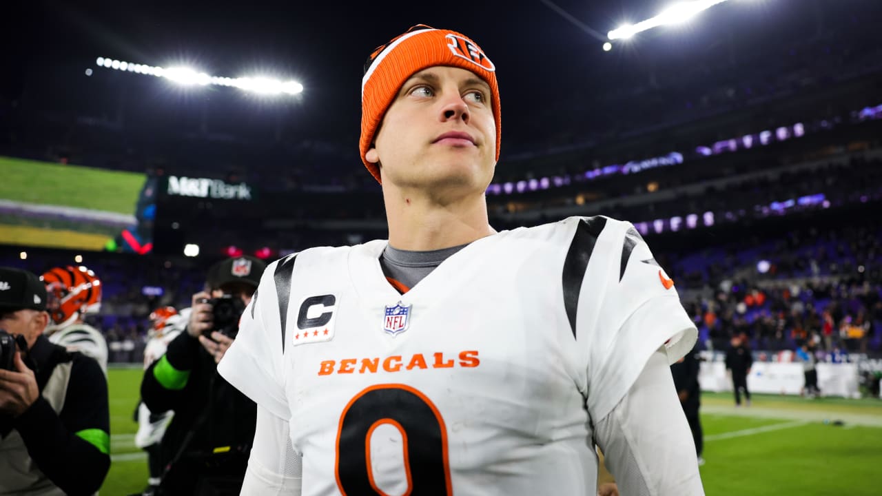 Bengals QB Joe Burrow undergoes successful wrist surgery, will rejoin team this week to begin rehab