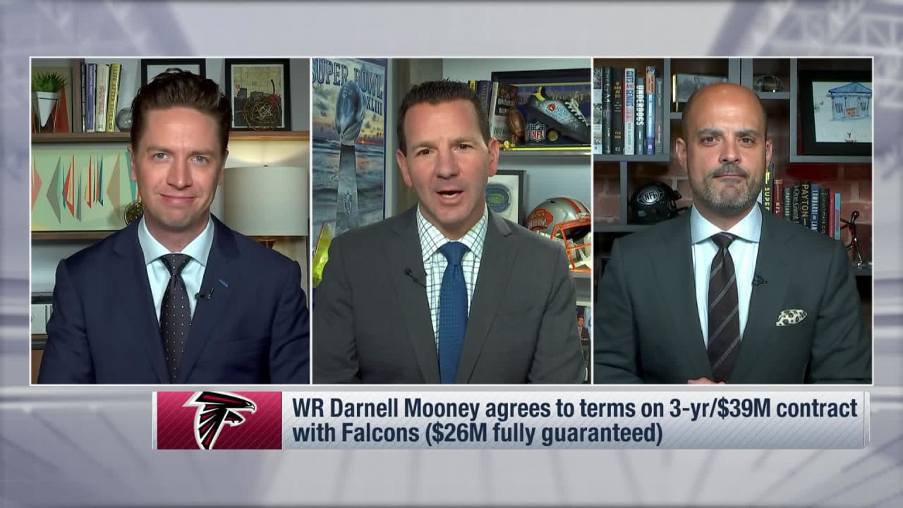 NFL Network Insider Ian Rapoport WR Darnell Mooney agrees to 3year