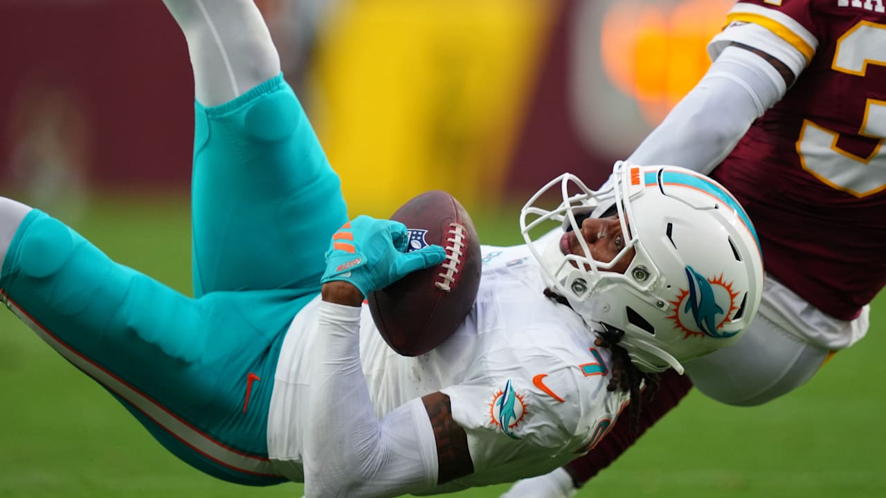 Can't-Miss Play: One-handed catch alert! Miami Dolphins wide receiver ...