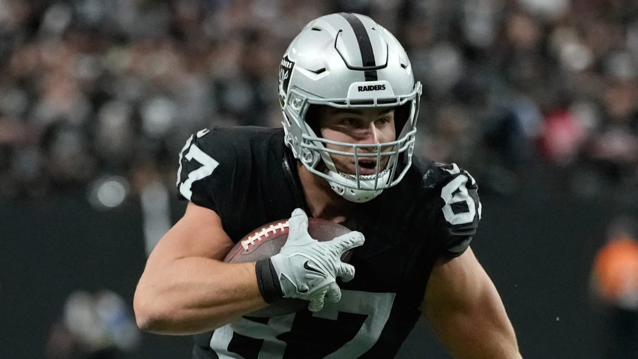 Michael Mayer thinks Raiders will be ‘dangerous’ with rookie TE Brock Bowers: ‘We can both do it all’