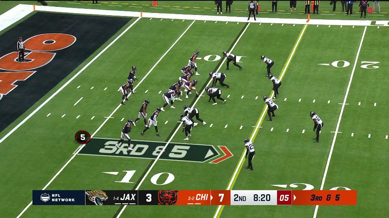 Chicago Bears running back Roschon Johnson tips football to himself for ...