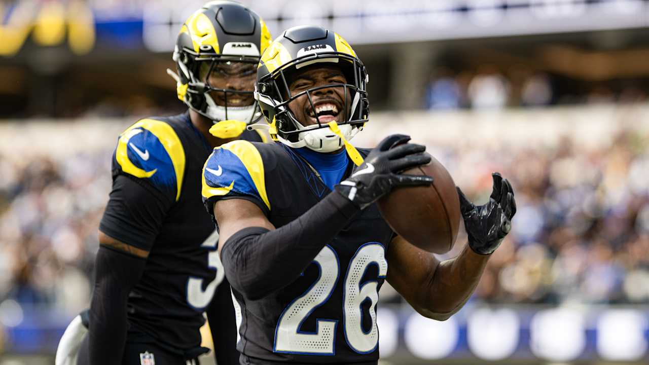 Rams defense looking forward to flashing 'receiver skills' vs. Sam ...