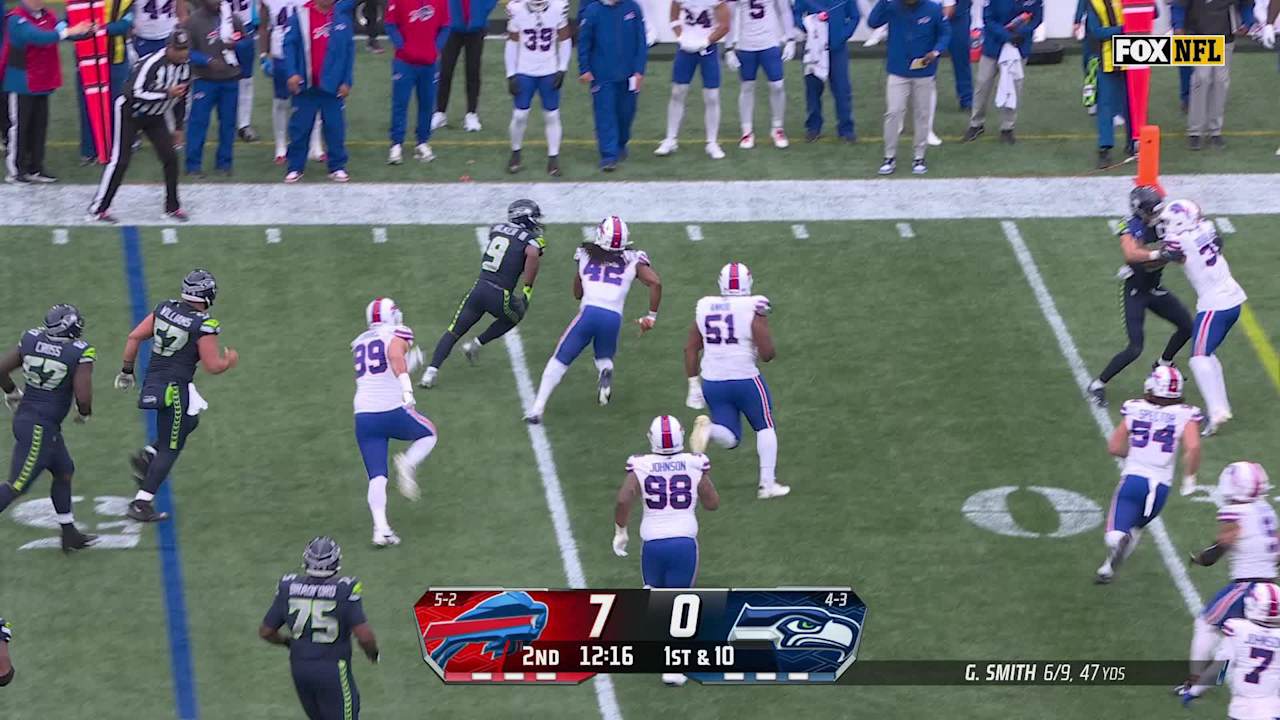 Seattle Seahawks running back Kenneth Walker saves near-broken play on ...