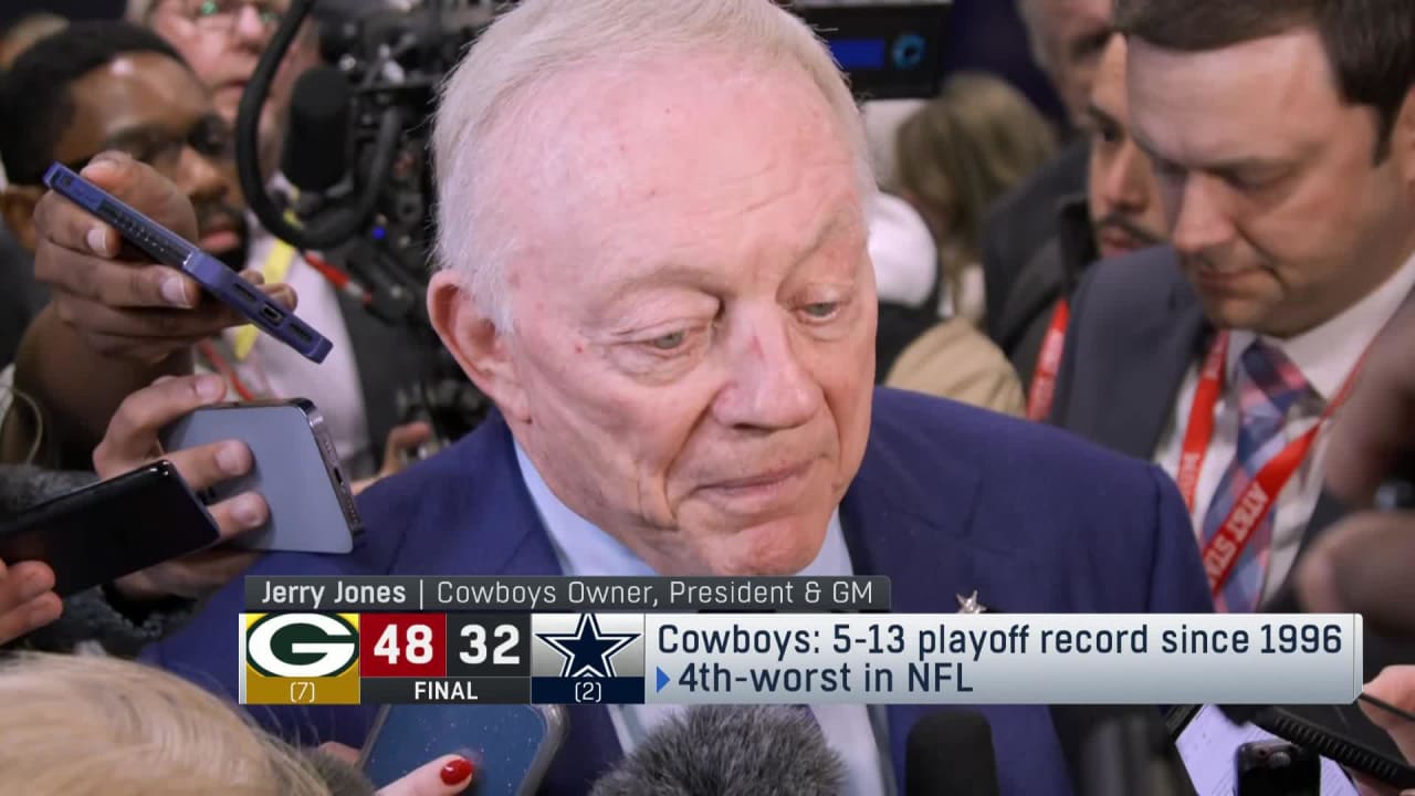 Dallas Cowboys owner Jerry Jones reacts to Cowboys loss vs. the Green