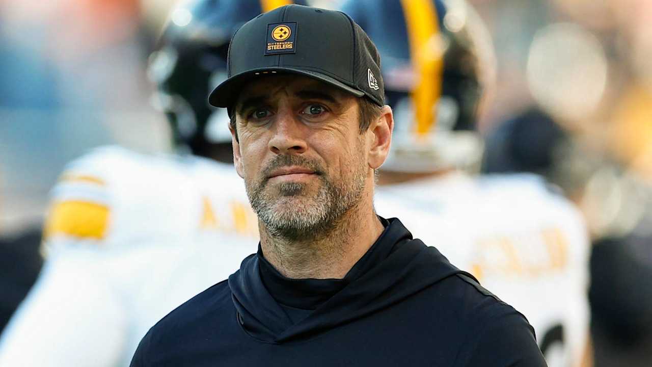 Aaron Rodgers is Playing With THREE Wrist Fractures?! Is This Inspiring or Reckless?
