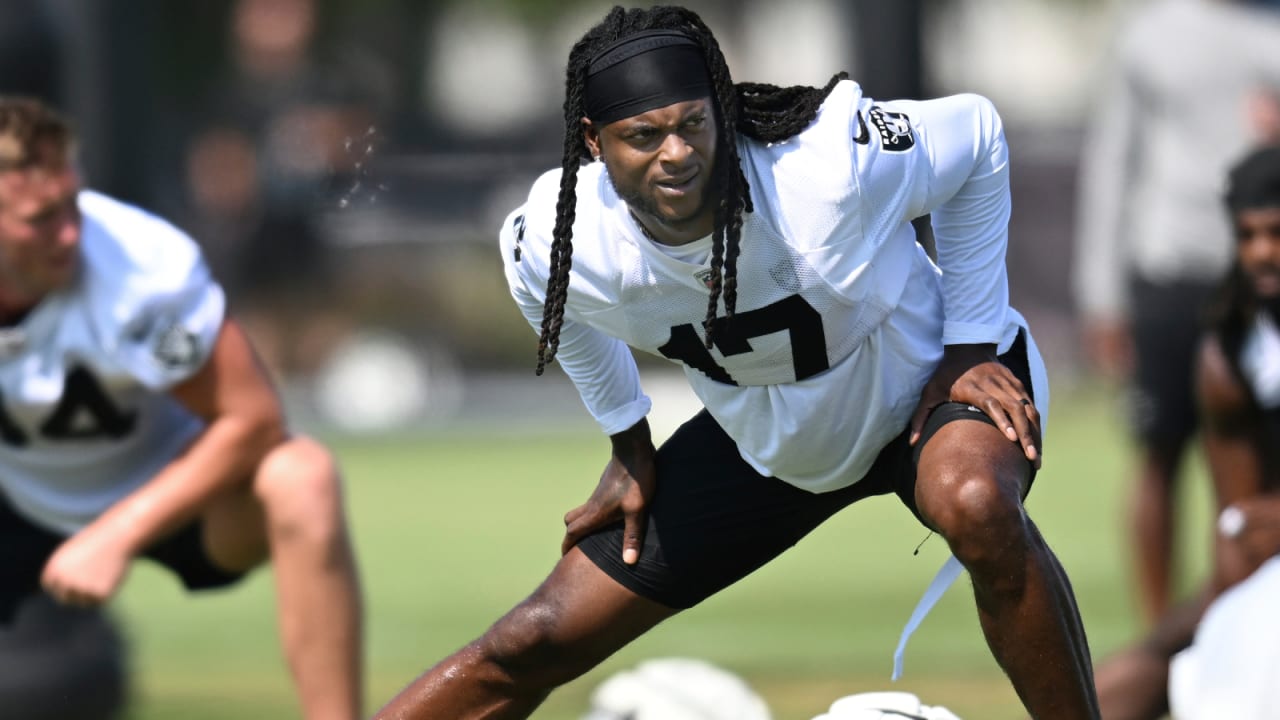 Davante Adams: ‘There’s pros and cons’ to having no timeline on Raiders’ QB battle