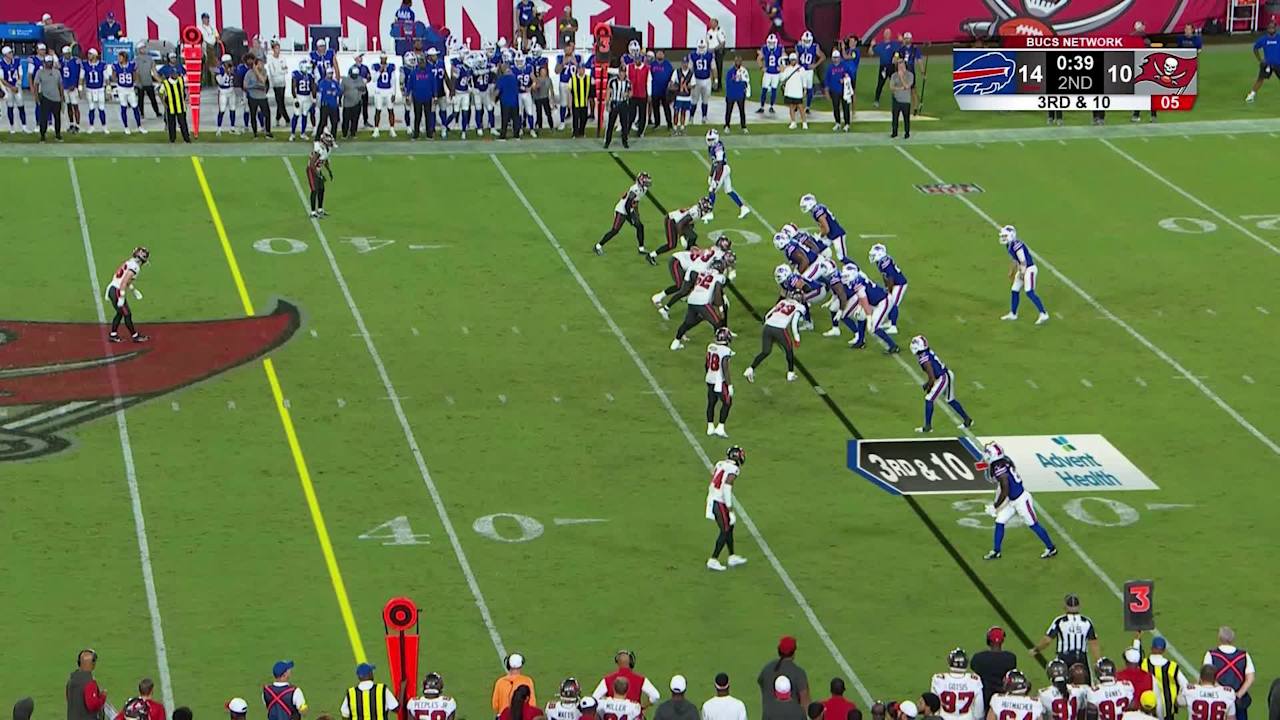 Buffalo Bills quarterback Shane Buechele's 24-yard pass to Wilkerson ...