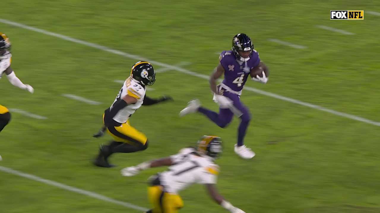 Baltimore Ravens quarterback Lamar Jackson's 14-yard connection with ...