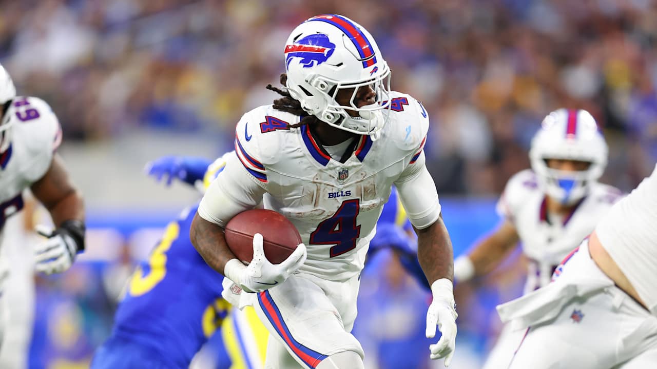 Buffalo Bills running back James Cook's 17-yard touchdown run restores ...