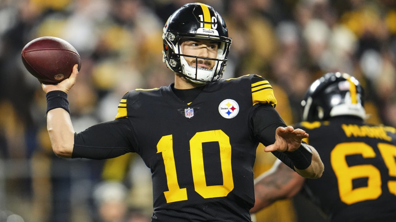 Mitch Trubisky Joins Buffalo Bills and QB Coach Ronald Curry Mitch Trubisky Joins Buffalo Bills and QB Coach Ronald Curry
