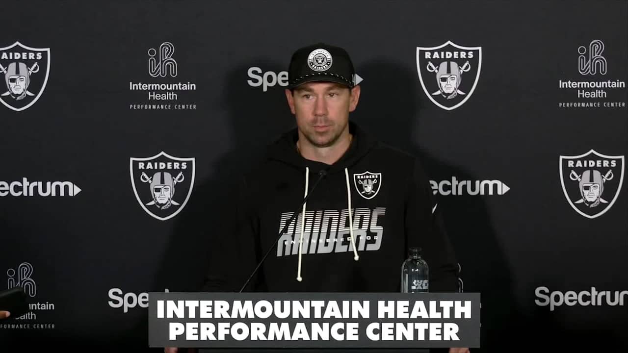 Las Vegas Raiders head coach Klint Kubiak sings praise for Fernando ...