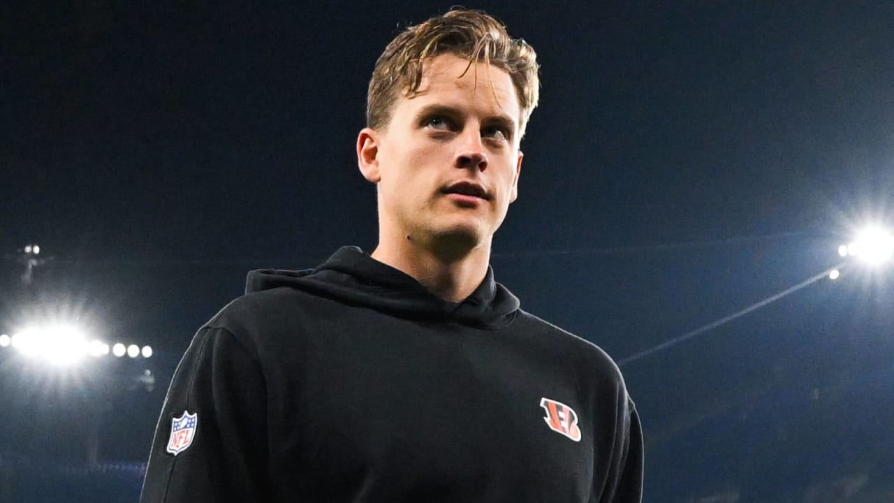 Bengals QB Joe Burrow dijadwalkan menjalani operasi pergelangan tangan pada hari Senin