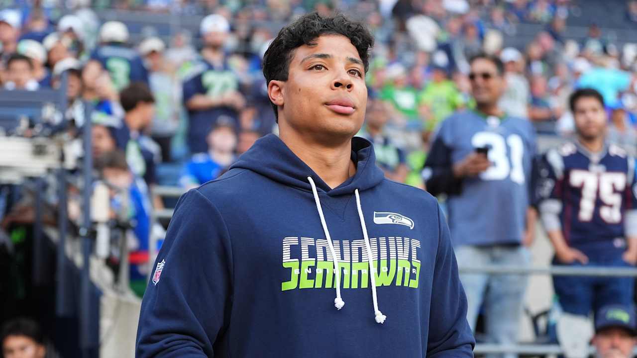 NFL Network Insider Mike Garafolo: Seattle Seahawks running back Zach ...