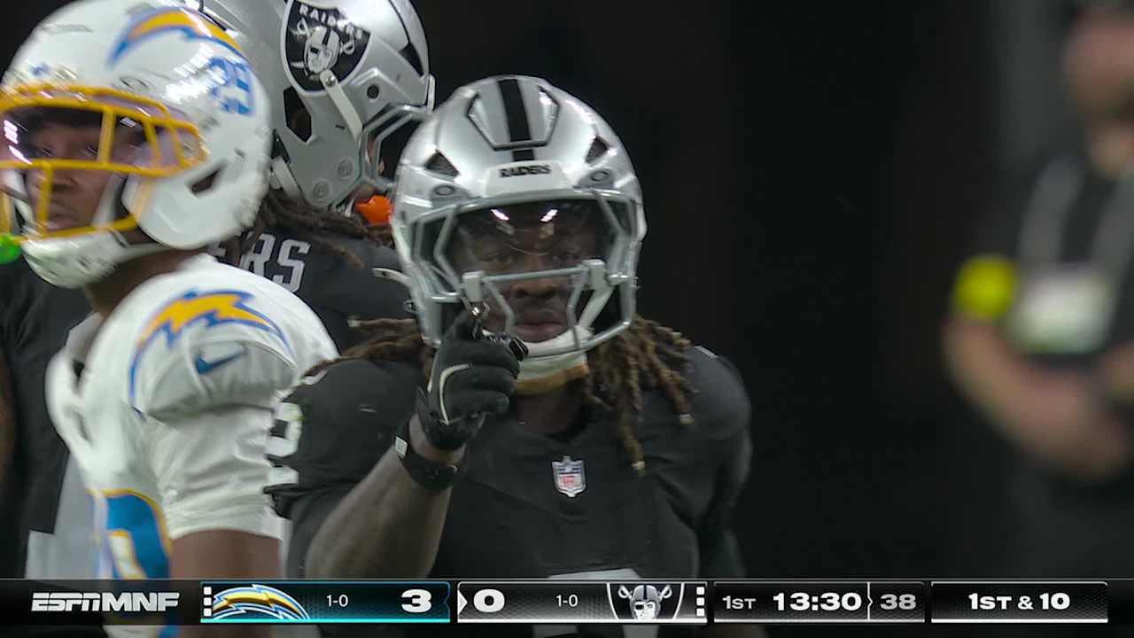 Las Vegas Raiders running back Ashton Jeanty lowers the BOOM on truck ...