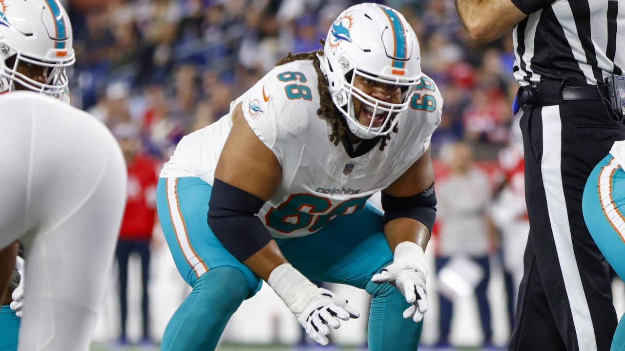 Panthers, OL Robert Hunt agree to fiveyear, 100M contract