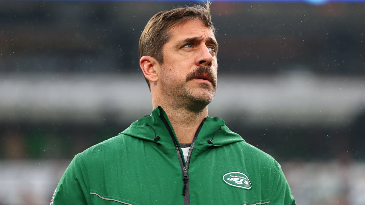 Jets have until Wednesday to activate Aaron Rodgers off IR;  The game against the Dolphins could affect the decision