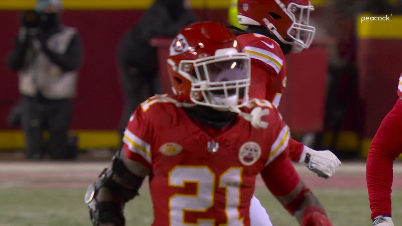 Kansas City Chiefs defensive back Mike Edwards snags Miami Dolphins ...